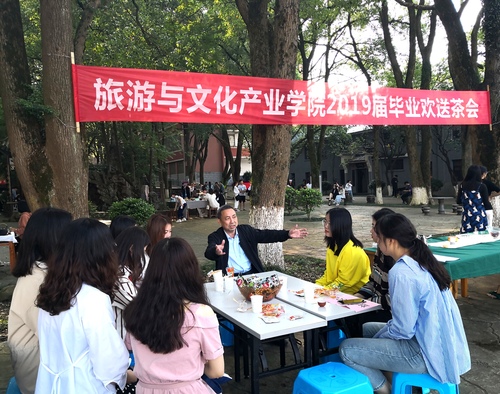 Cache_56edb05bd332971a.